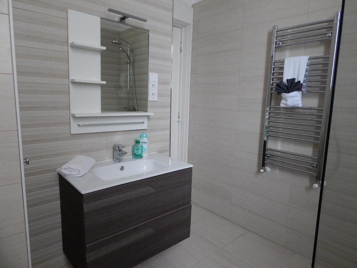 Budapesteasyflat Wesselenyi Luaran gambar