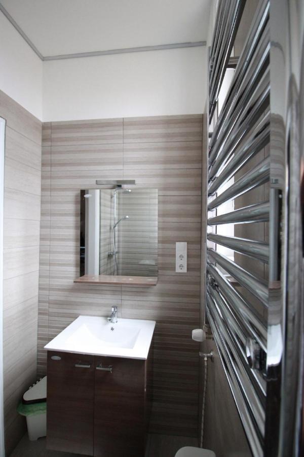 Budapesteasyflat Wesselenyi Luaran gambar