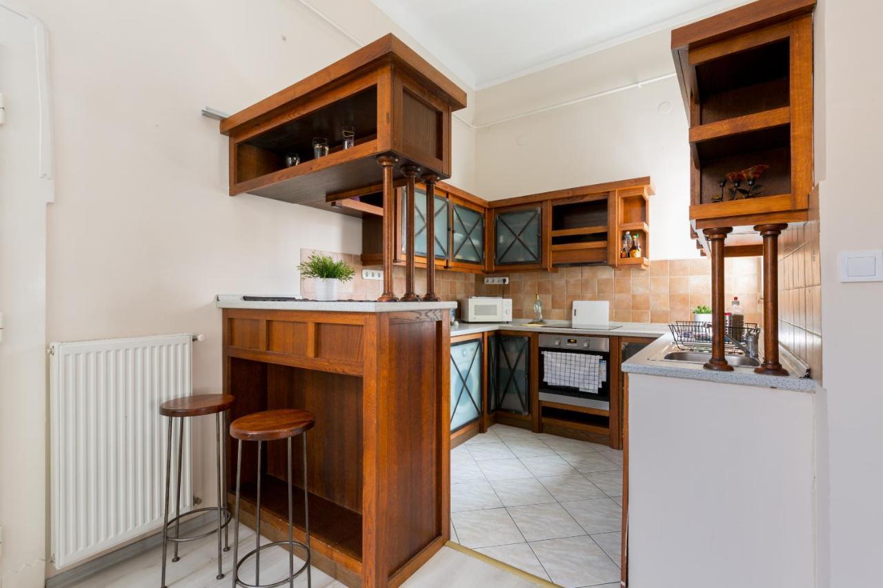 Budapesteasyflat Wesselenyi Luaran gambar
